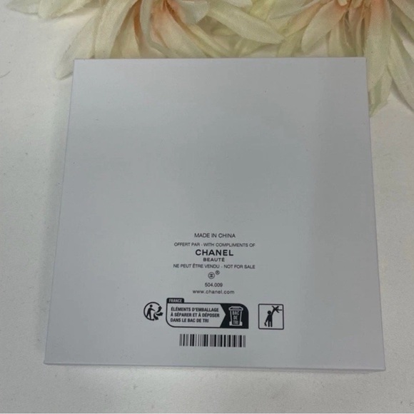 CHANEL BEAUTE La Collection 2-Pc Pad lock & Key Set Novelty GWP Black/ White NIB - Picture 4 of 4